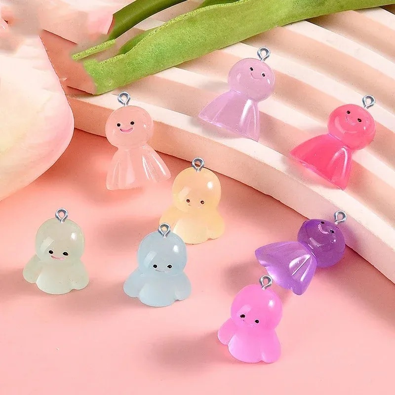 Resin Craft Material - 10 stuks Glow In Dark Cartoon